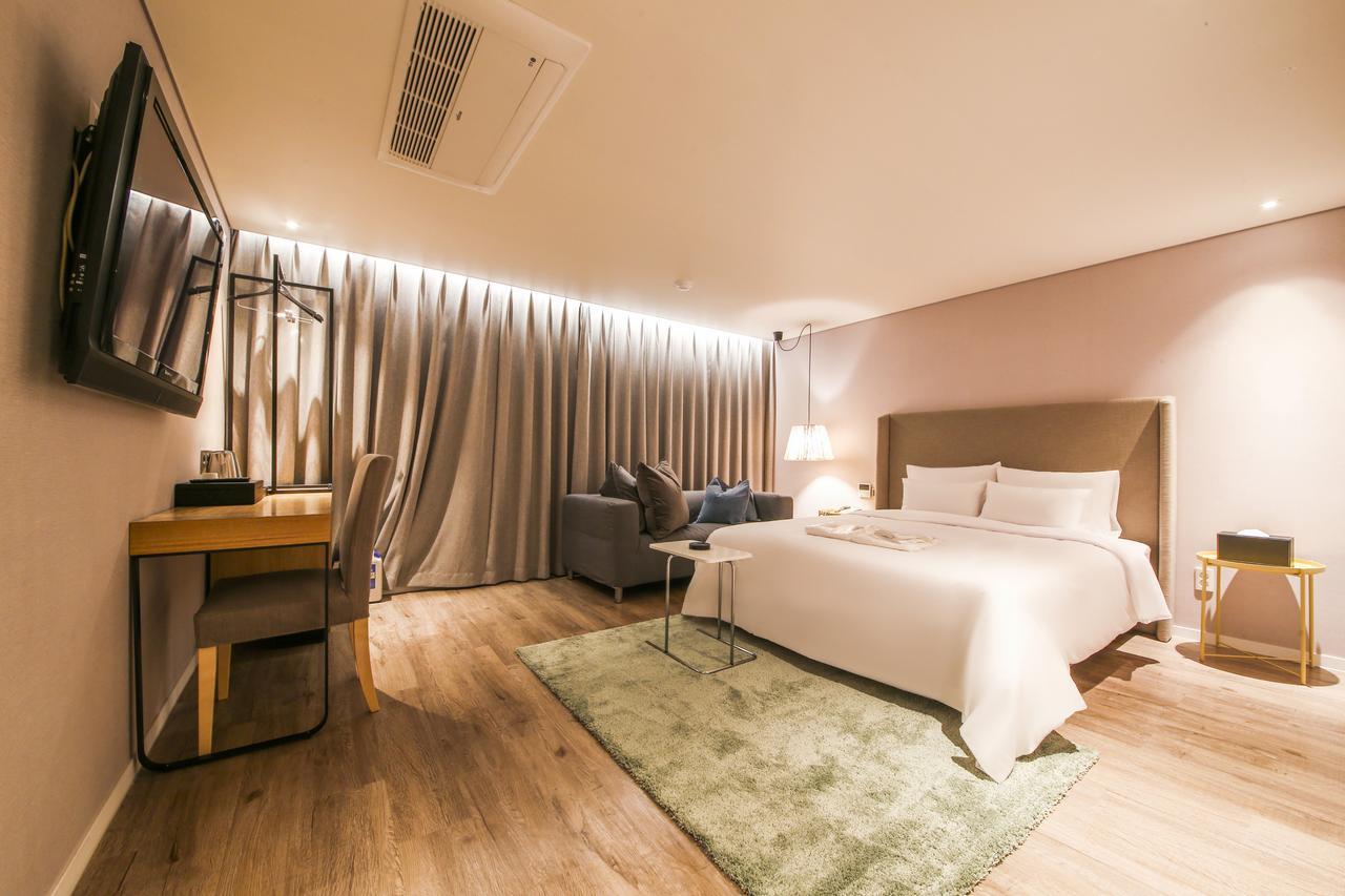 Hotel Londoner Hwamyeong Busan Exterior foto